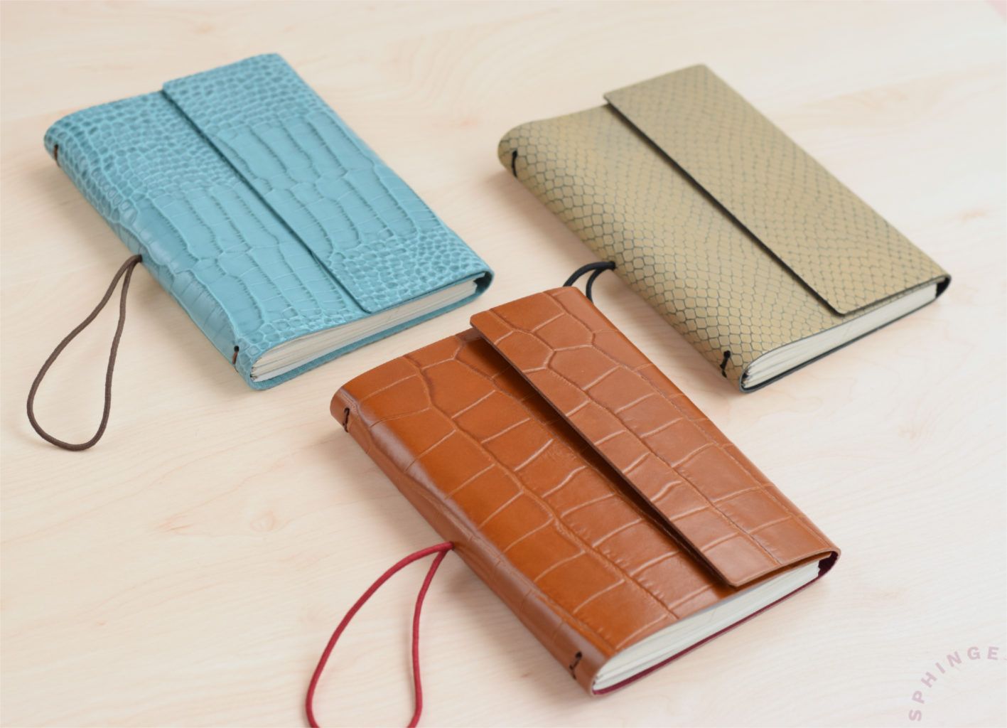 Cuaderno de piel A6 | Estilo Midori | Hojas recambiables y pautadas - Imagen 3