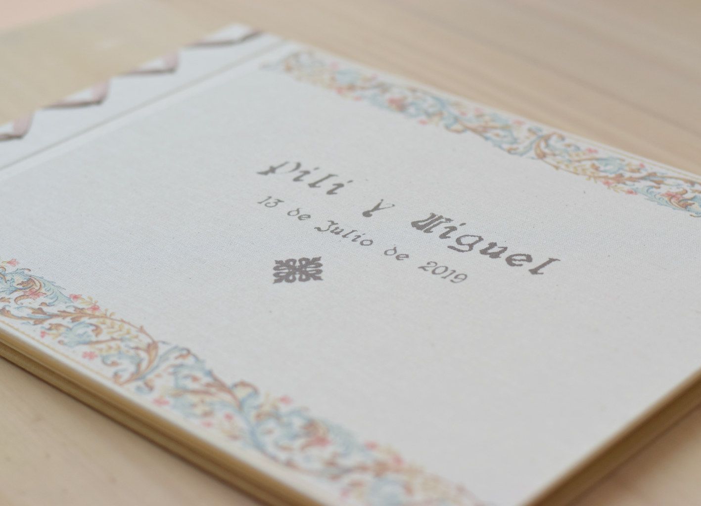 Libro de firmas Japonesa con tu diseño o foto | 40 hojas Papel 120g | 23x32 cm - Imagen 4
