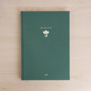 Cuaderno de recetas personalizado-con-iniciales-recetas-A5-tapa-dura-ESENCIAL-SPHINGE