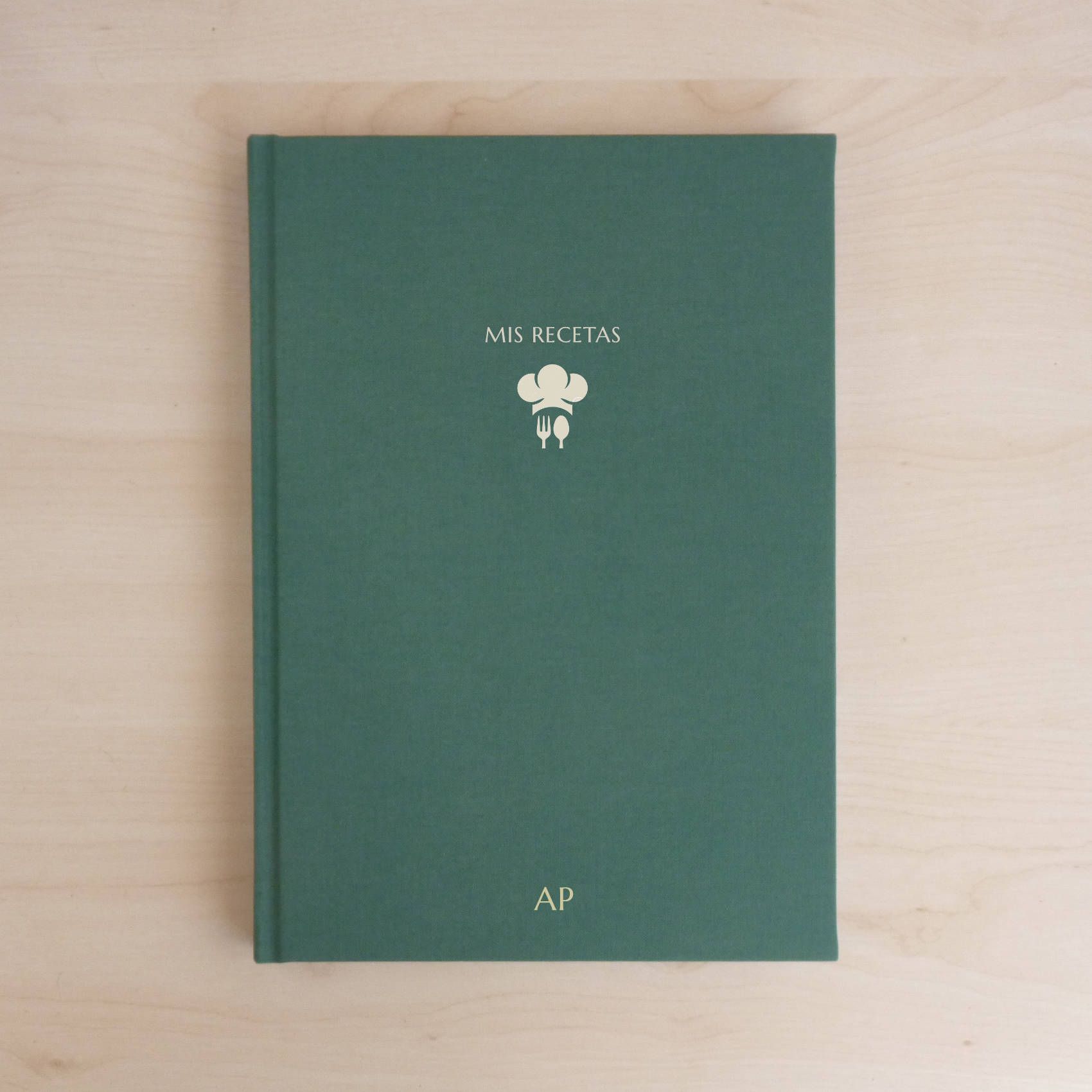 Cuaderno de recetas personalizado-con-iniciales-recetas-A5-tapa-dura-ESENCIAL-SPHINGE